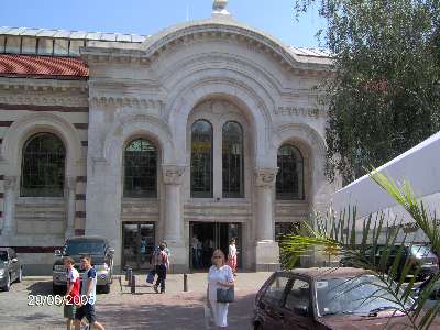 Sofia. Fachada del mercado Halite
